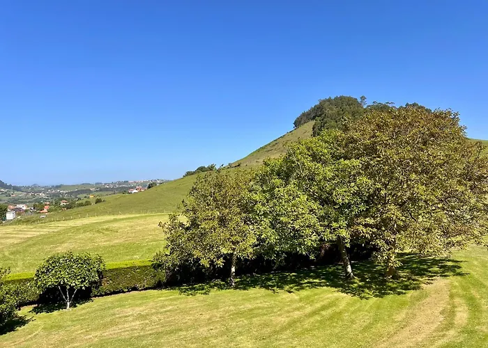 Cueto Hills - Monabri * מוגרו